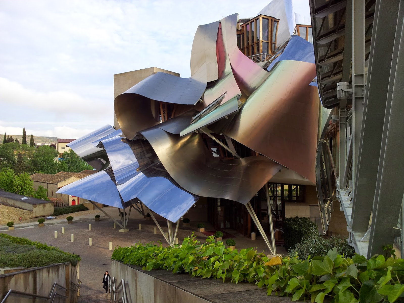 Rioja luxury hotel Marques de Riscal