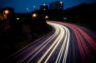 Tutorial dan Teknik Fotografi Light Trail Yang Sangat Unik