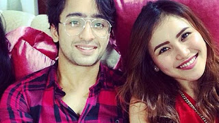 Foto Romantis Ayu Ting Ting dengan Shaheer Sheikh