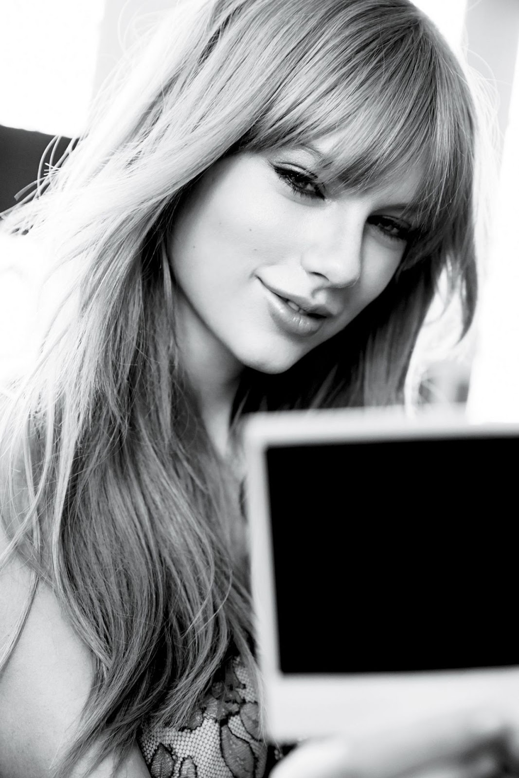 Taylor Swift beautiful fashion model photo