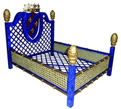 DESIGNER PET BED IRON LATTICE AND WOVEN RATTAN WITH CROWN - BLUE