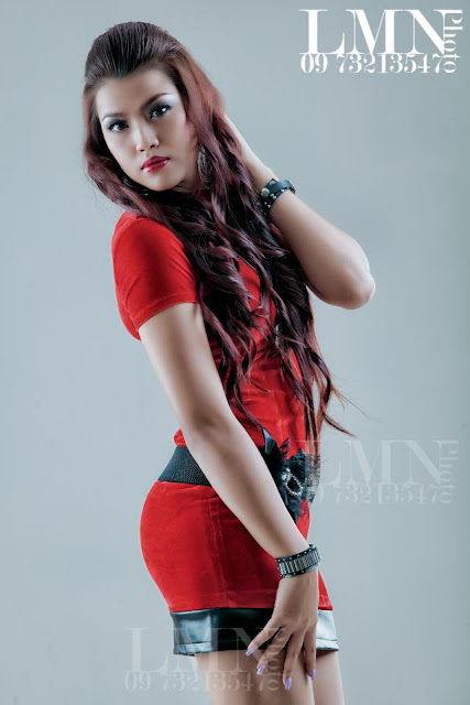 sexy red outfit ei chaw po