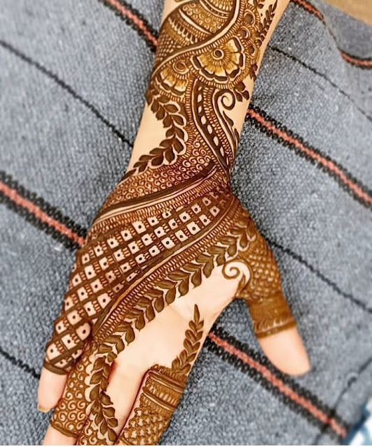 Top 50+ Simple Mehndi Designs