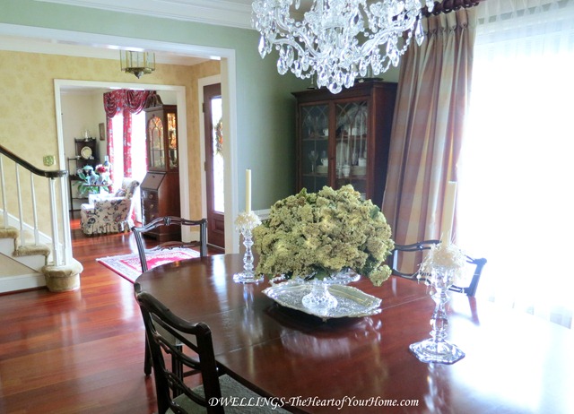 Silver tray and silver in the dining room