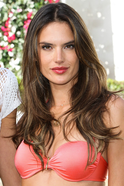 Alessandra Ambrosio HD Wallpapers