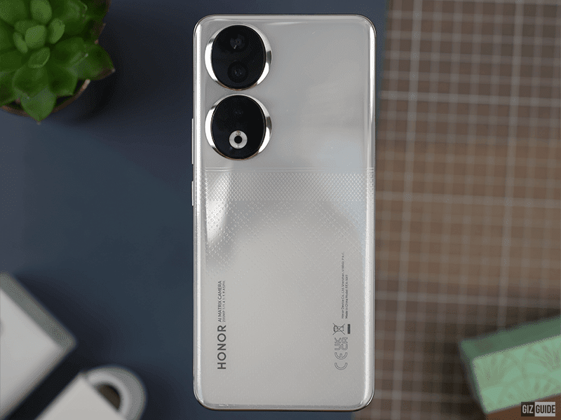 HONOR 90 5G Diamond Silver rear design