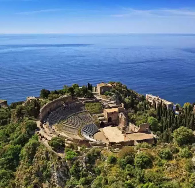 ΠΑΓΚΟΣΜΙΑ ΗΜΕΡΑ ΘΕΑΤΡΟΥ 27 ΜΑΡΤΙΟΥ, TEATRO GRECO