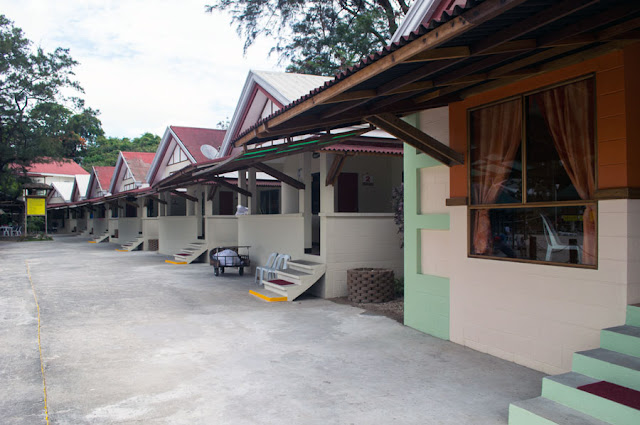 All Hands Beach Rooms