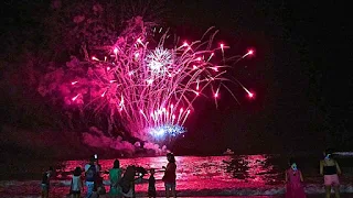Surfers Paradise Beach New Year 2013 Fire Works