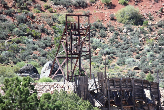 Old mine rigging Silver Reef Utah