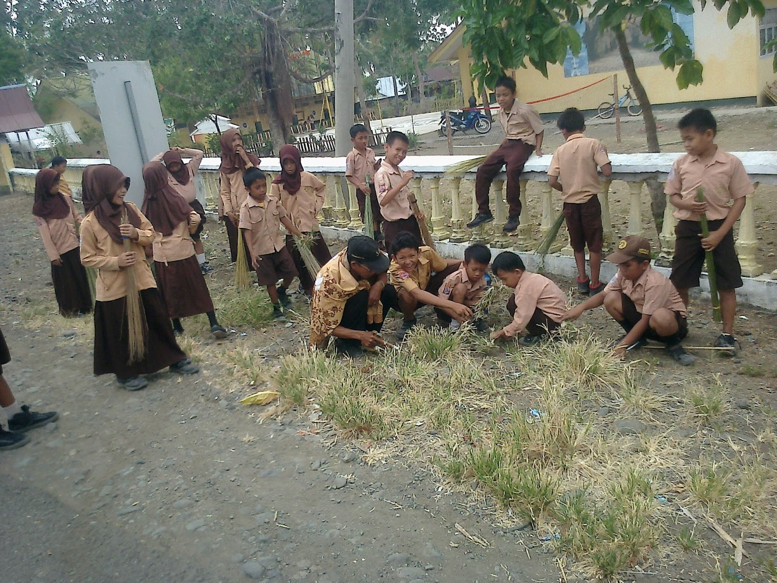 GADO SISWA PADAMU KUSAYANG, tambah,Kelola, cetak 