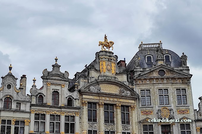 Brüksel'in Kalbinde, Grand Place