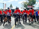 Olly-Steven Bersama Rombongan, Gowes Sepeda Hingga Tebar Benih Ikan di Danau Tondano