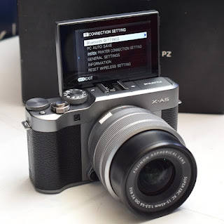 Kamera Mirrorless Fujifilm X-A5 TouchScreen DusBox