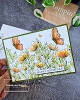 Tuinachtige verjaardagskaart met gekleurde bloemen en vlinders, gemaakt met de Spotlight on Nature stempelset van Stampin’ Up!, Stampin met Monique