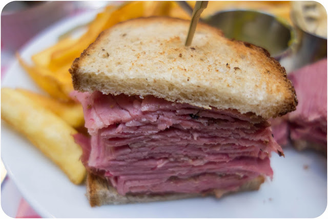 Sandwich au pastrami Schwartz