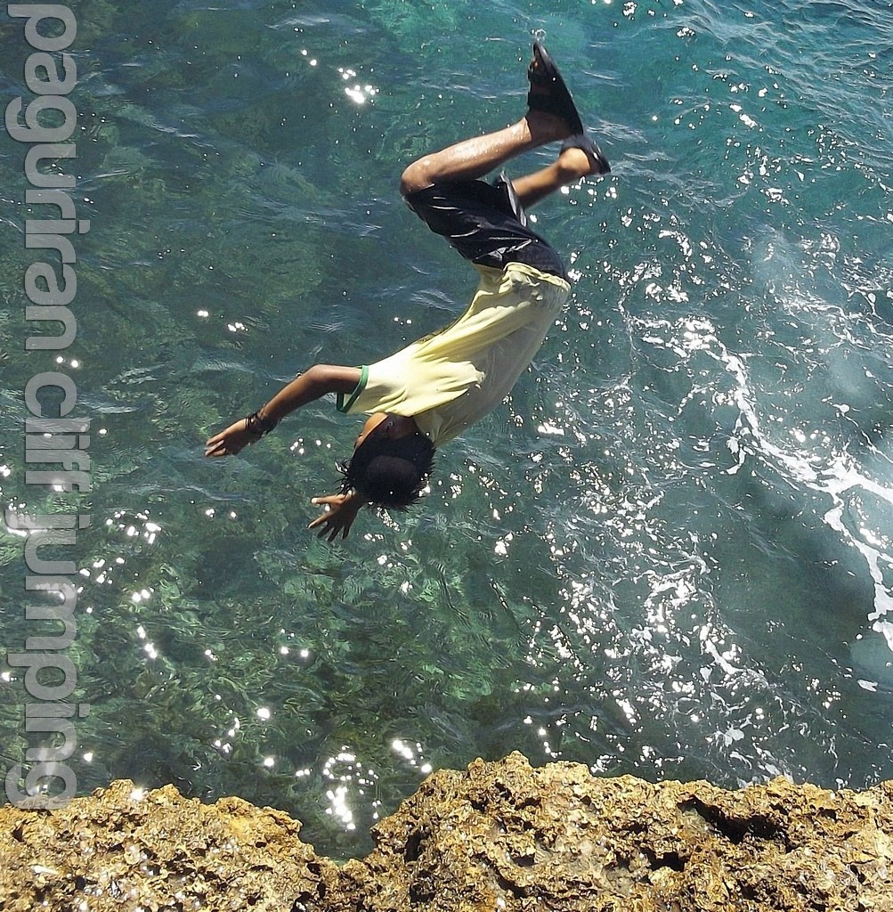 cliff-jumping-paguriran-100_0817-3