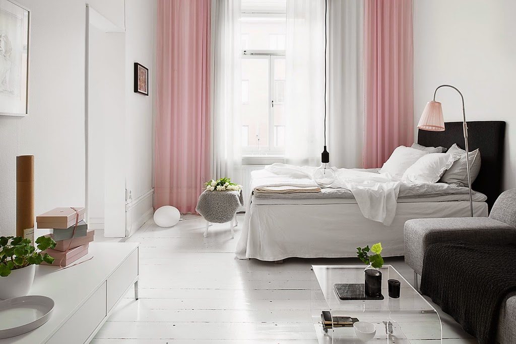 PEQUENO APARTAMENTO PRETO, BRANCO E ROSA: pode ser mais fofo de se ver?