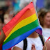 Bolsonaro assina MP que retira LGBTs das diretrizes de Direitos Humanos