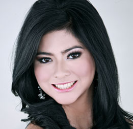 Qory Sandioriva Juara Putri Indonesia 2009