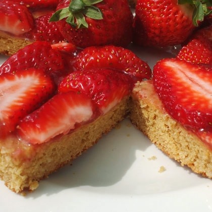 Peanut Butter & Strawberry Bars