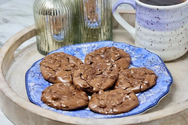 Flourless Fudge Cookies