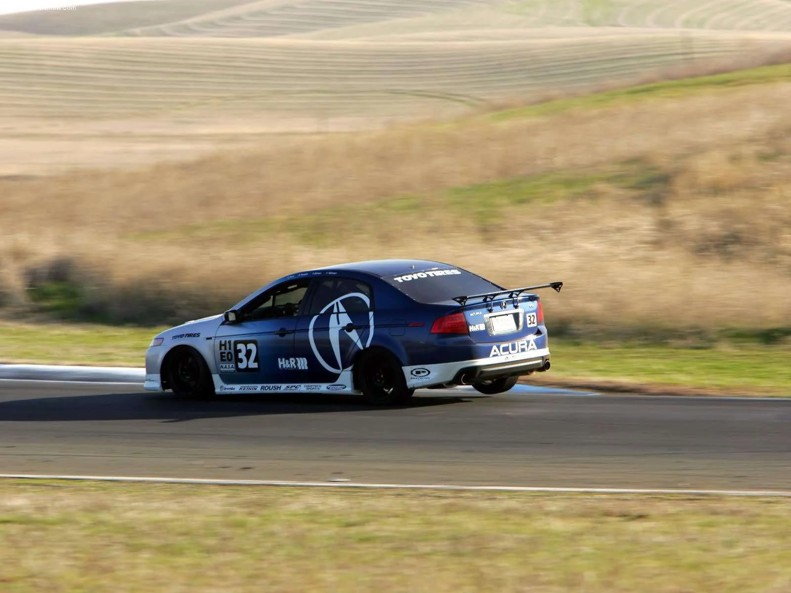 Hình ảnh xe ô tô Acura TL 25 Hours of Thunderhill 2004 & nội ngoại thất