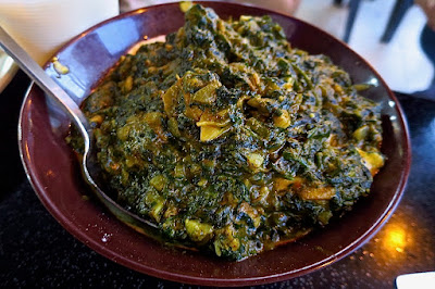 Pepper Castle, saag chicken