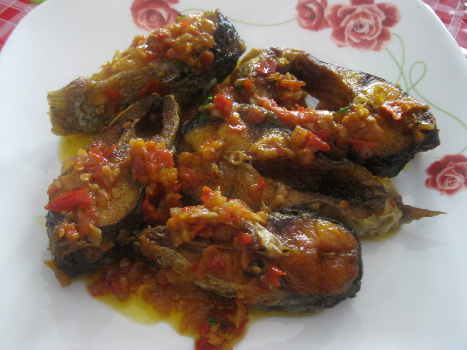 Dari Dapur Maklong: Sambal Ikan Patin Goreng