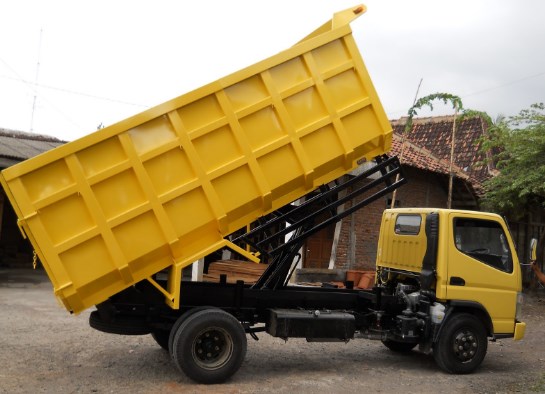 karoseri dump truck  CANTER Sarana Karya Mandiri 