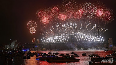 Gambar Kembang Api Perayaan Malam Tahun Baru Terbesar di Dunia