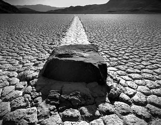 Sailing Stones, as pedras que andam