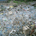 Tumpukan Sampah Plastik Penuhi Kali di Kelurahan Perintis, Lurah Sebut Tanggung Jawab DLH dan Dinas PUPR