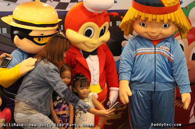 Aci Girl with Yum, Popo, and bestfriend Jollibee during the launch of JoliiRace.