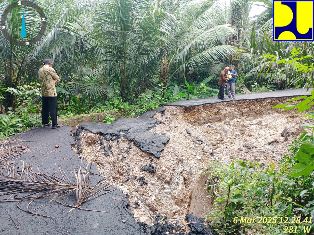 Hujan Deras, Jalan Kain Golong-Pandan Sari Rusak Parah