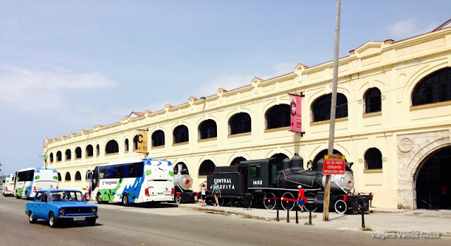 Mercado onde vende-se artesanato, Havana, Cuba