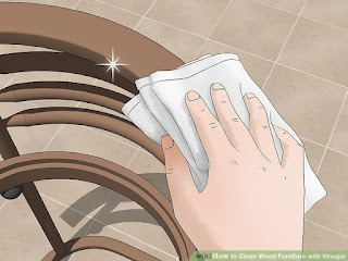 How to clean wood furniture with vinegar