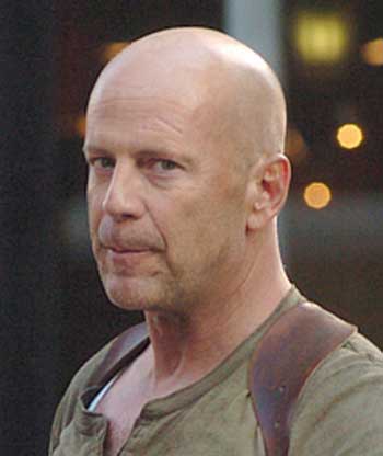 between the Russian and Colombian mobs Brooklyn Detective Bruce Willis