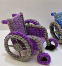 http://translate.googleusercontent.com/translate_c?depth=1&hl=es&rurl=translate.google.es&sl=auto&tl=es&u=http://www.amigurumitogo.com/2014/03/crochet-wheelchair-pattern-free.html&usg=ALkJrhgQjeOaEftX9gMH9JGNi-PGRE1NiQ