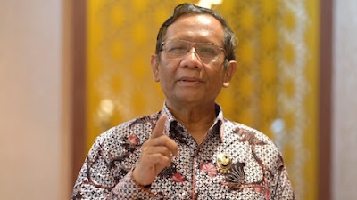 Demi Jabatan, Mahfud MD Dukung Penuh Kebijakan Keturunan PKI Boleh Daftar Jadi Anggota TNI