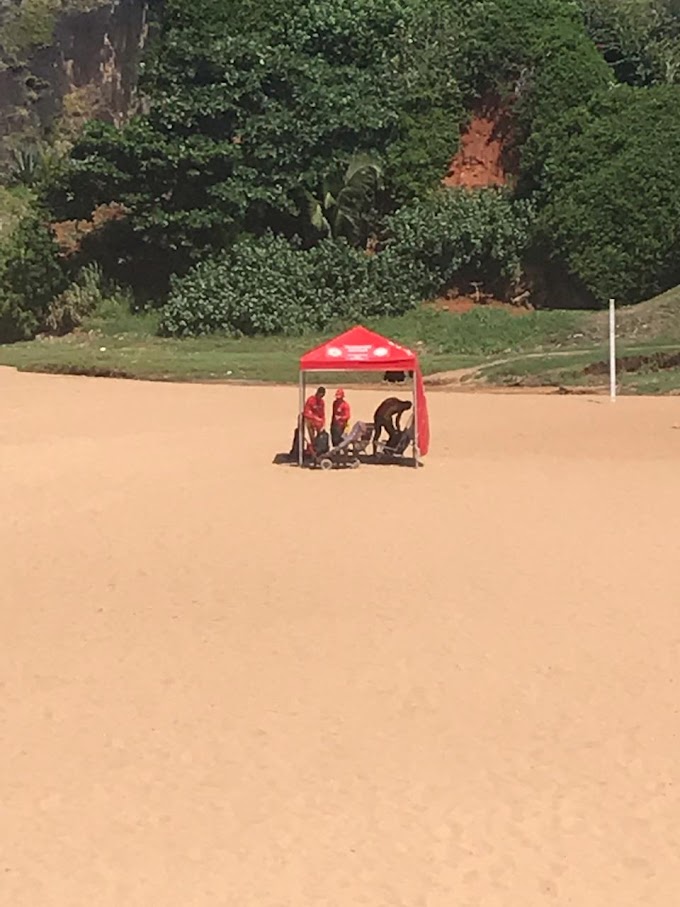 Uma boa notícia, salva-vidas na Praia da Paciência