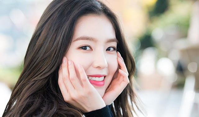 yang pemalu Irene (Red Velvet)