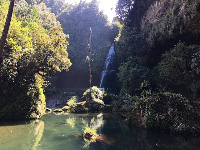 Songlong Waterfall 松瀧岩瀑布, Shanlinxi National Forest Recreation Area, Nantou, Taiwan