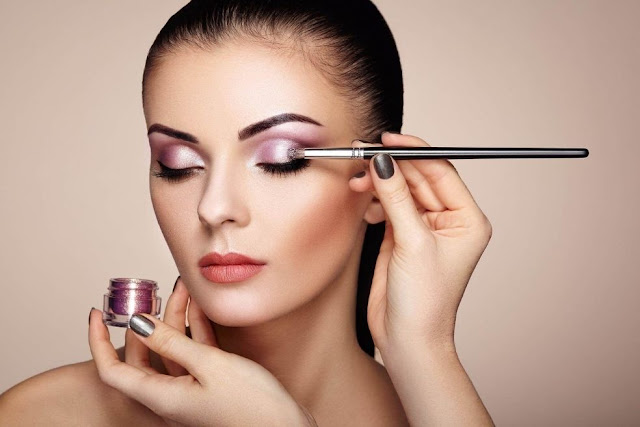 MAKEUP ARTIST COURSE IN GURGAON