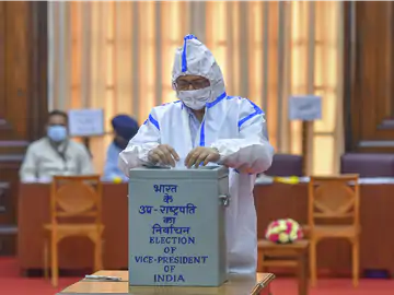 Jagdeep Dhankhar won the Vice Presidential election: Received 528 votes out of 725; defeated Margaret Alva by 346 votes; PM Modi congratulated together