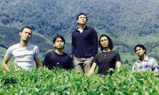  akan membagikan Lagu Lengkap Full Album dari Band Padi dengan format mp Download Kumpulan Lagu Padi Mp3 Lengkap Full Album