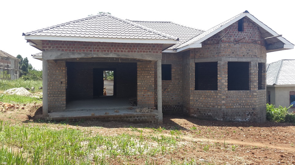  HOUSES  FOR SALE  KAMPALA UGANDA  UNFINISHED HOUSE  FOR SALE  