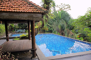 TEMPAT SANLAT VILLA ROSOMULYO SENTUL