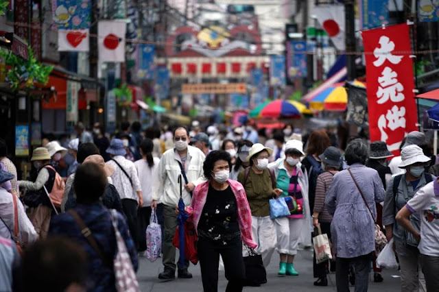 As Japan’s population falls at record pace, more nationals are living abroad