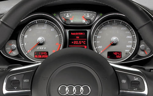 Audi R8 interior Specs